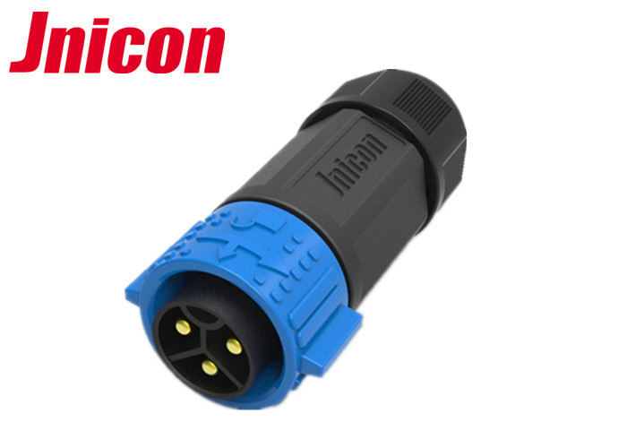 Les connecteurs circulaires imperméables à haute intensité 3pin ont moulé le câble IP67 pour des équipements électriques